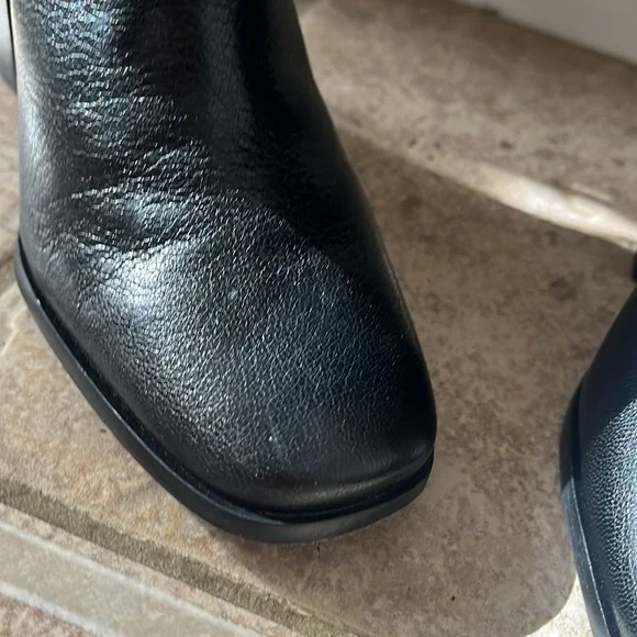 New Tory Burch boots size 7 - Picture 6 of 9
